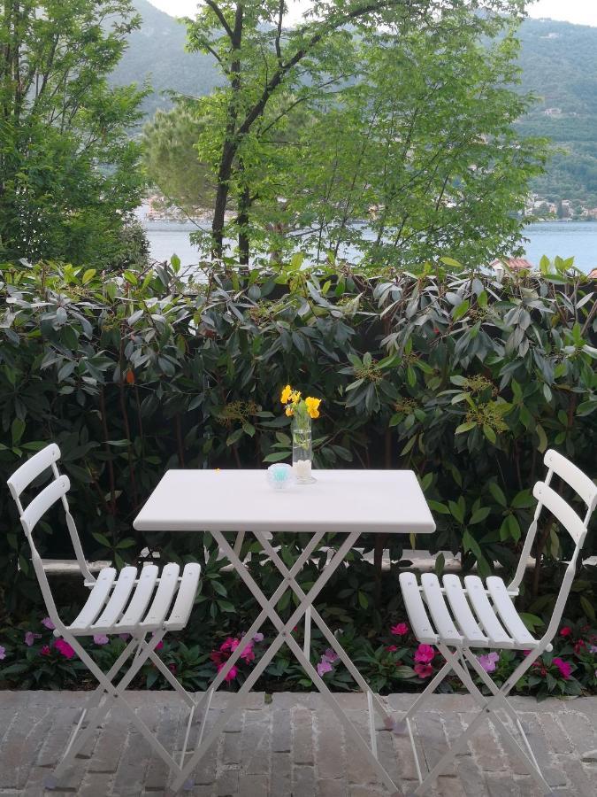 B&B Le Farfalle San Felice del Benaco Eksteriør billede